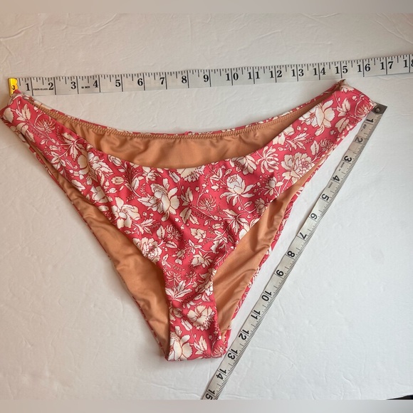 NWT J.Crew Bikini Bottom Women Medium Pink Curved Waist Floral Cheeky Size L - Picture 4 of 8